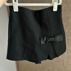 Zara Black kids skort with Bow Accent